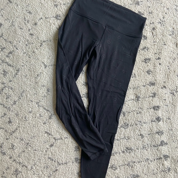 Luluemon Aligns - Picture 1 of 5